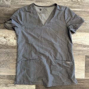 Figs Charcoal Women’s Shirt